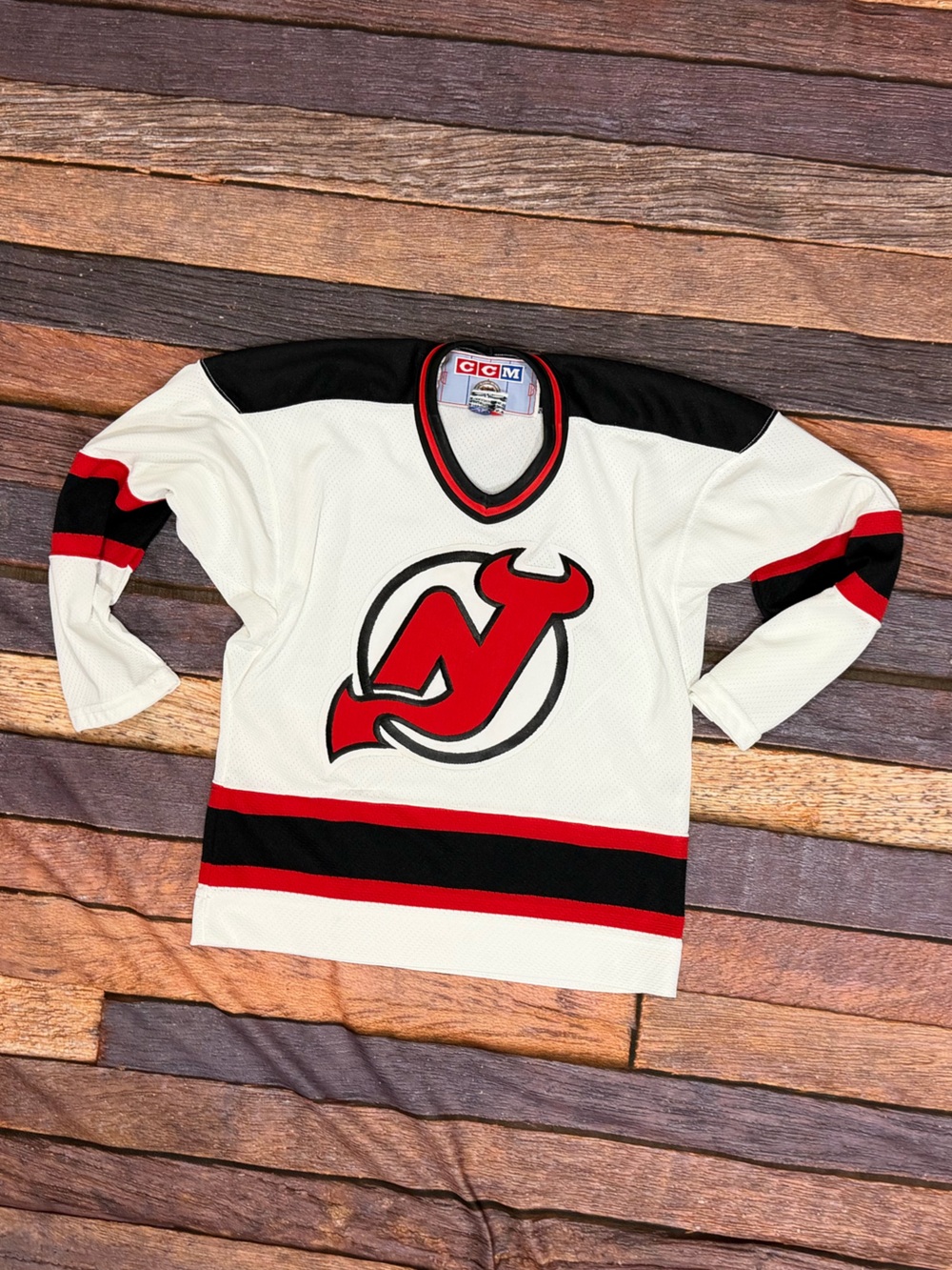 New Jersey Devils NHL Hockey CCM VTG 1990s Sports Jersey Shirt